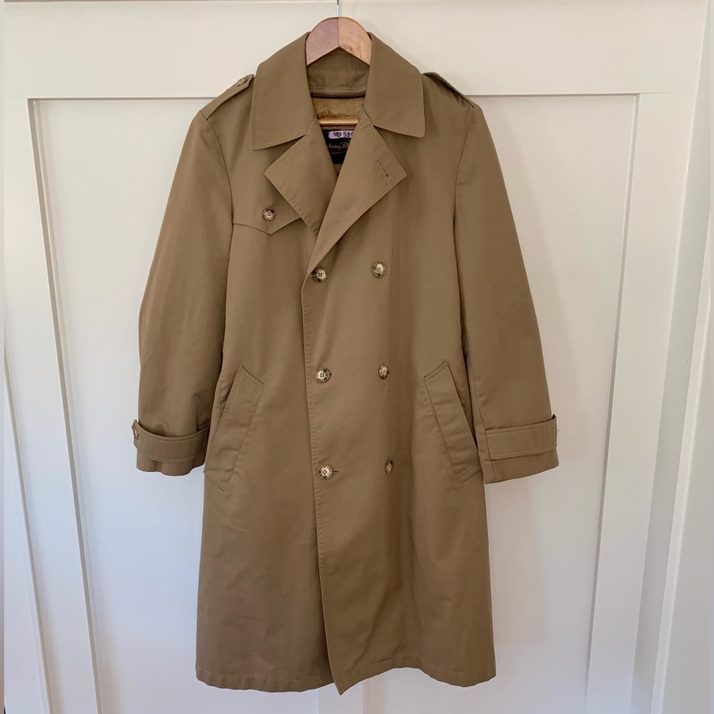 Vintage classic double breasted khaki trench coat with removable lining